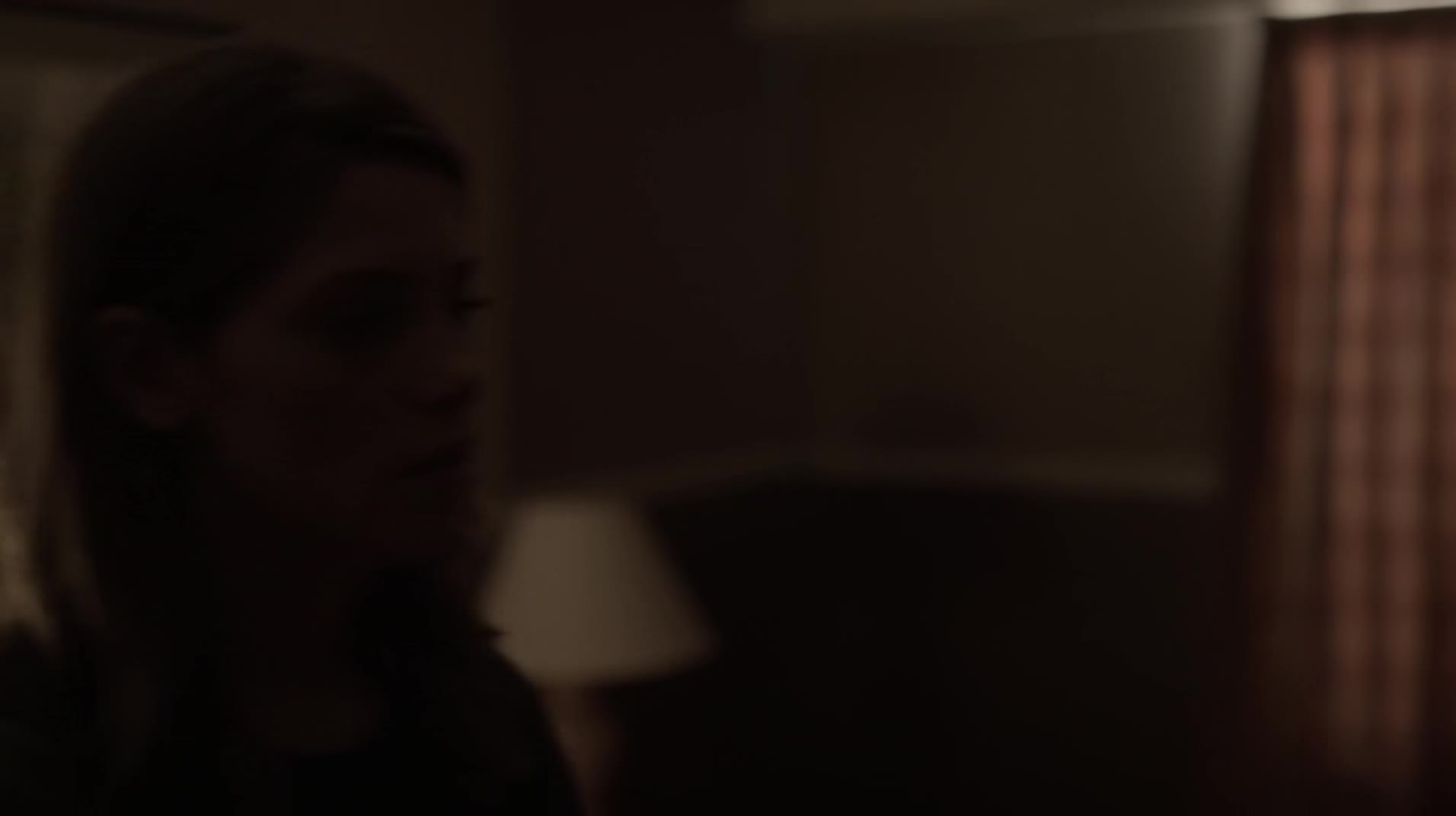 Ashley-Greene-dot-NL_Rouge3x1300327.jpg