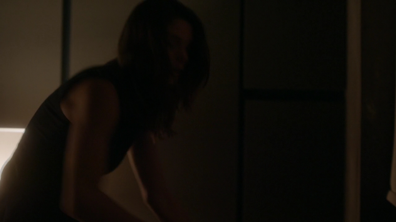 Ashley-Greene-dot-NL_Rogue3x15-0841.jpg