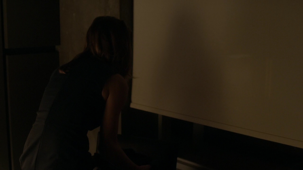 Ashley-Greene-dot-NL_Rogue3x15-0848.jpg
