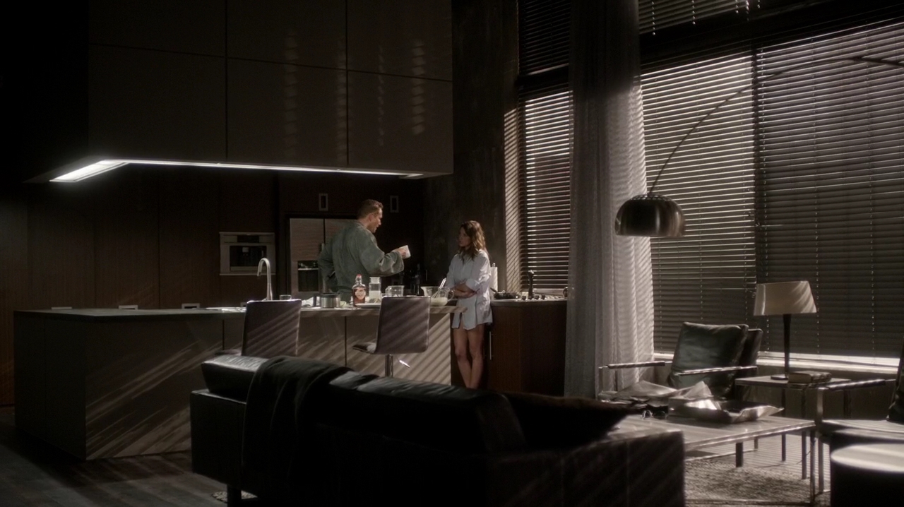 Ashley-Greene-dot-NL_Rogue3x15-1114.jpg