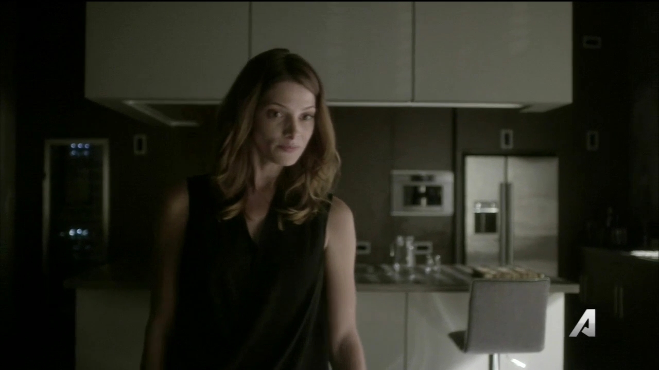 Ashley-Greene-dot_nl-Rouge3x16-1739.jpg