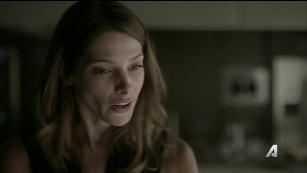 Ashley-Greene-dot_nl-Rouge3x16-1742.jpg