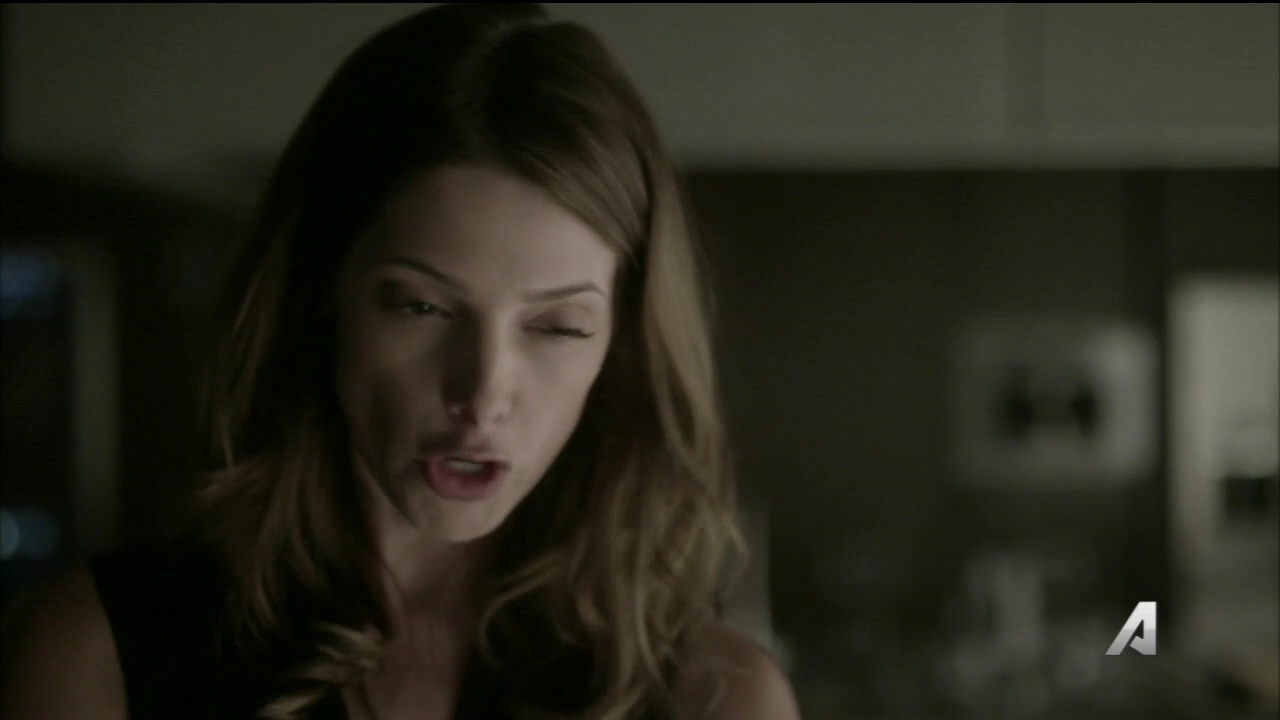 Ashley-Greene-dot_nl-Rouge3x16-1746.jpg
