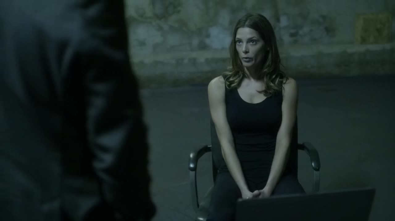 Ashley-Greene-dot-NL-Rouge3x18-00078.jpg