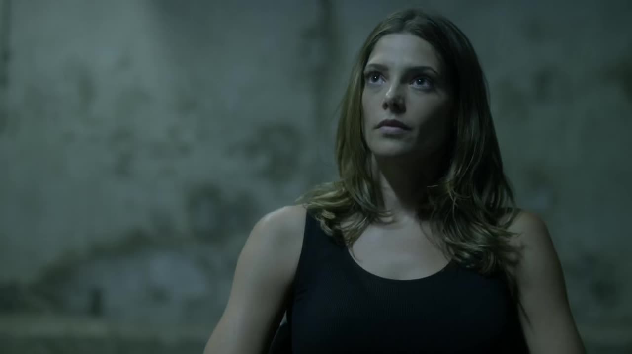 Ashley-Greene-dot-NL-Rouge3x18-00081.jpg Ashley-Greene-dot-NL-Rouge3x18-00081.jpg