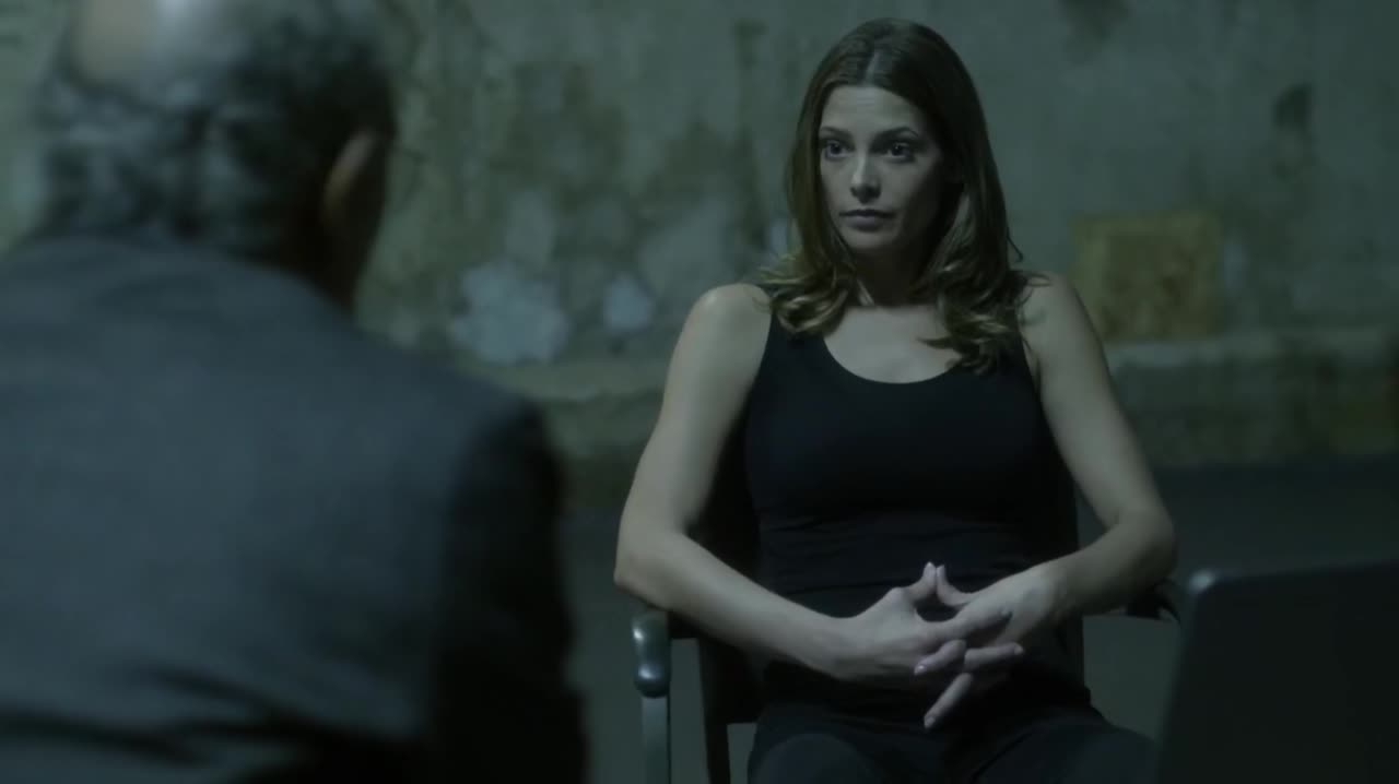 Ashley-Greene-dot-NL-Rouge3x18-00096.jpg Ashley-Greene-dot-NL-Rouge3x18-00096.jpg