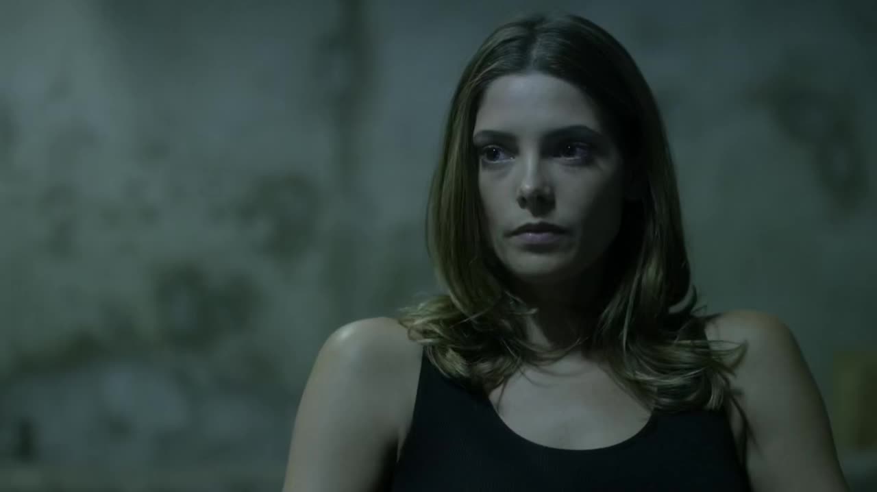 Ashley-Greene-dot-NL-Rouge3x18-00103.jpg