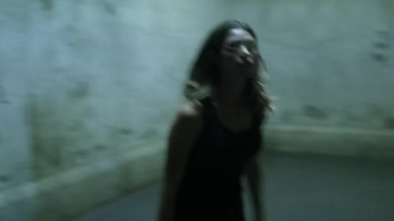 Ashley-Greene-dot-NL-Rouge3x18-00121.jpg