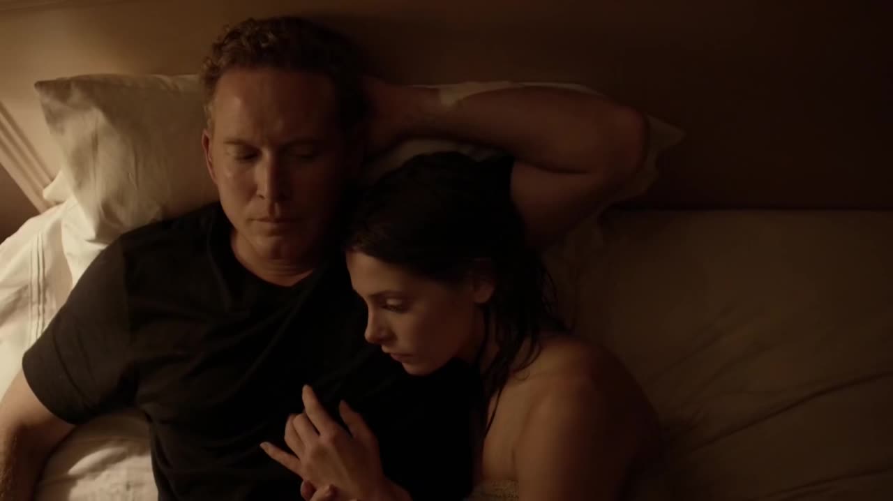 Ashley-Greene-dot-NL-Rouge3x18-00226.jpg Ashley-Greene-dot-NL-Rouge3x18-00226.jpg