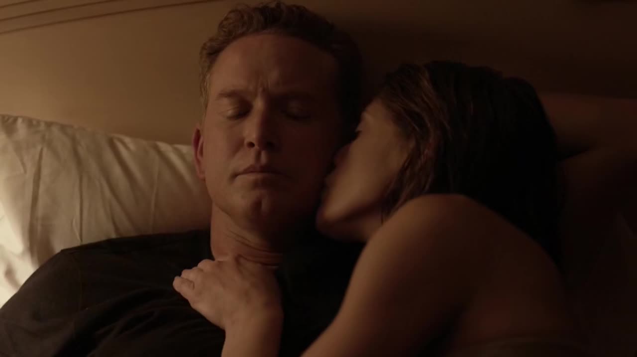 Ashley-Greene-dot-NL-Rouge3x18-00235.jpg Ashley-Greene-dot-NL-Rouge3x18-00235.jpg