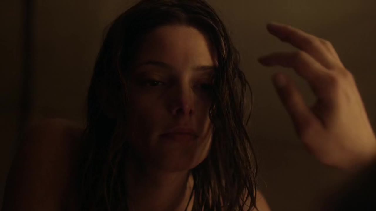 Ashley-Greene-dot-NL-Rouge3x18-00250.jpg
