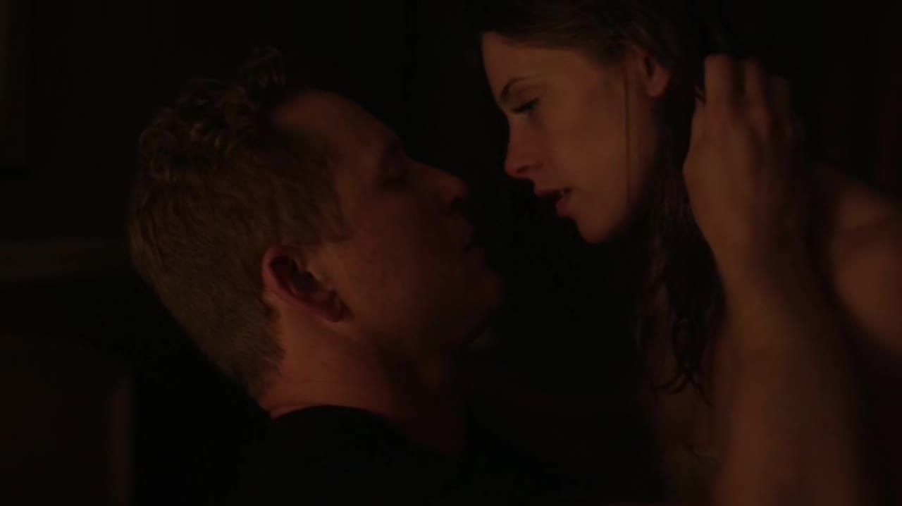 Ashley-Greene-dot-NL-Rouge3x18-00266.jpg Ashley-Greene-dot-NL-Rouge3x18-00266.jpg