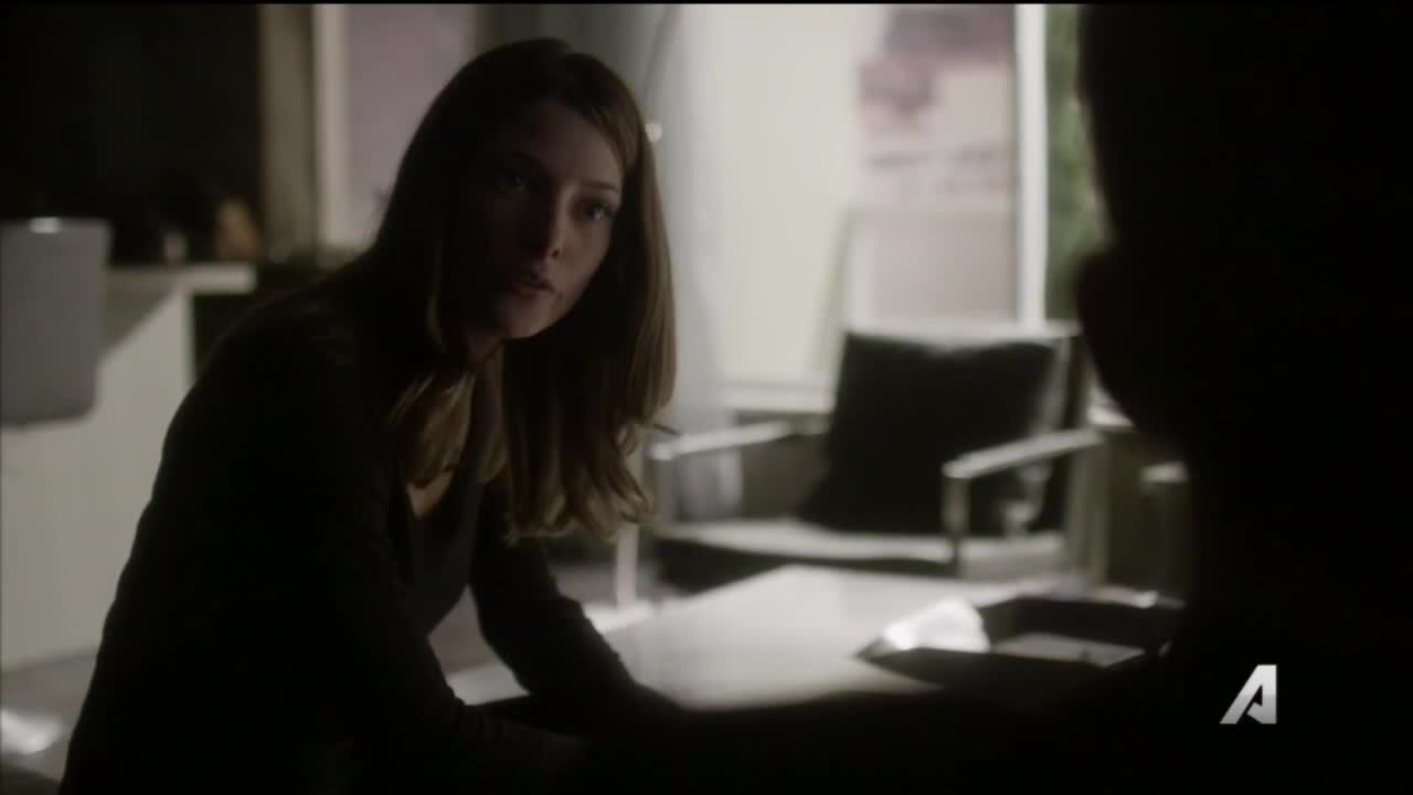 Ashley-Greene-dot-NL-Rouge3x19-00046.jpg