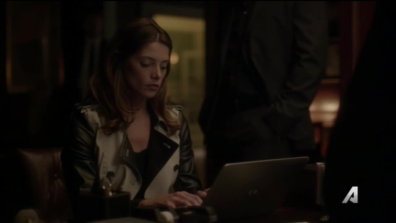 Ashley-Greene-dot-NL-Rouge3x19-00099.jpg
