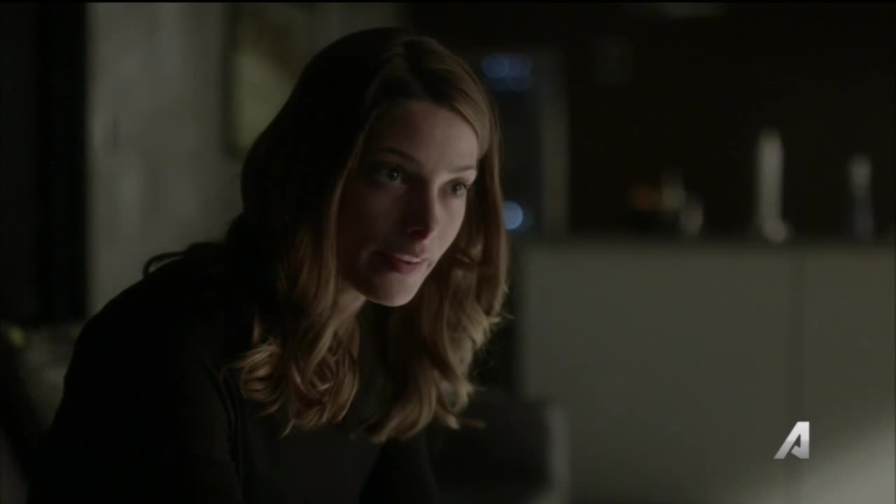 Ashley-Greene-dot-NL-Rouge3x20-00035.jpg
