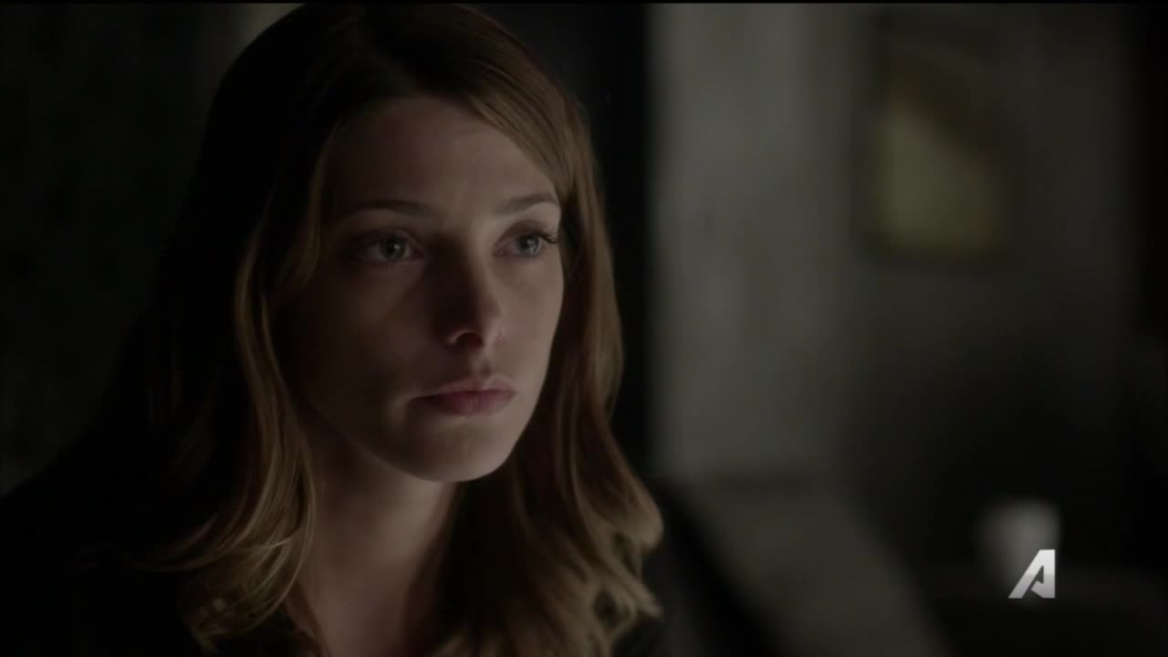 Ashley-Greene-dot-NL-Rouge3x20-00077.jpg