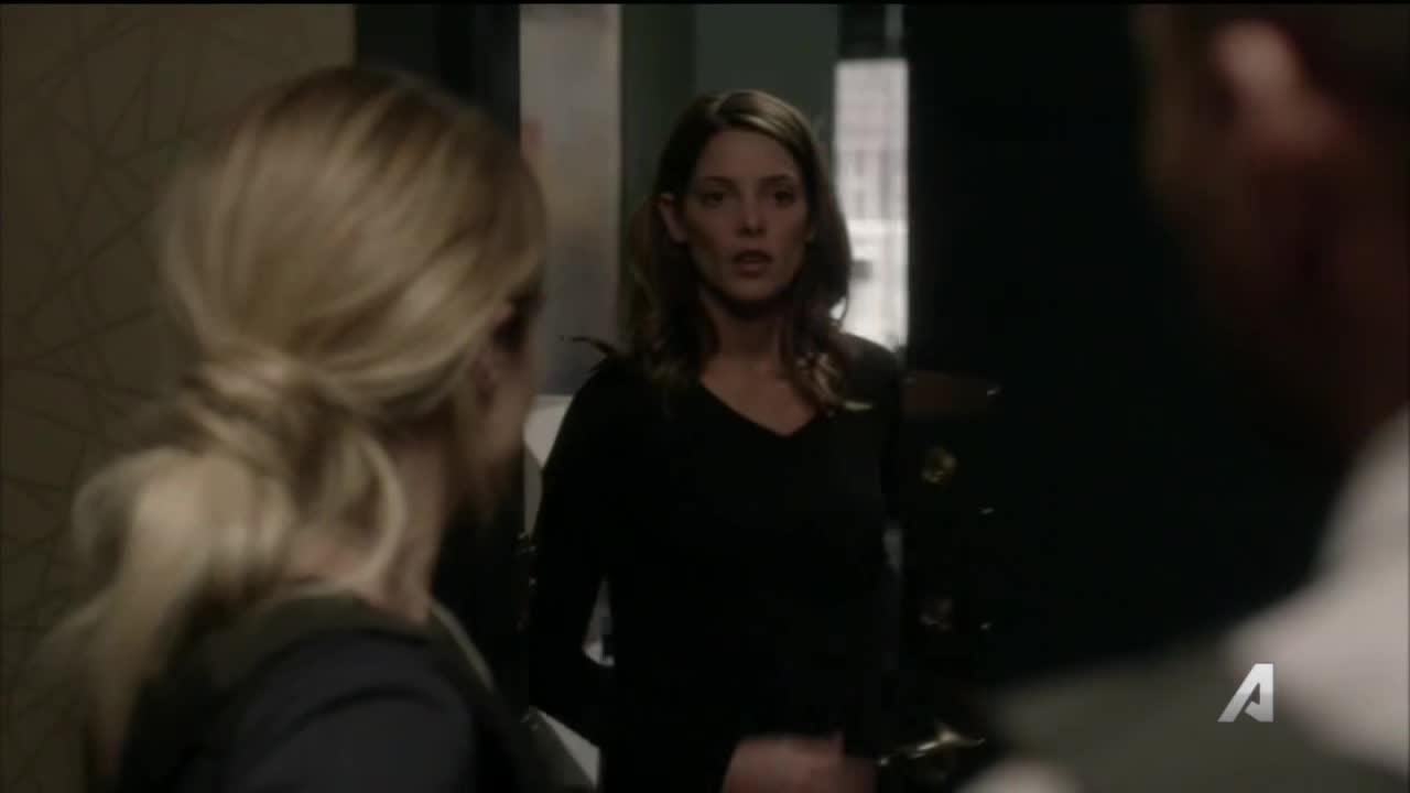 Ashley-Greene-dot-NL-Rouge3x20-00105.jpg