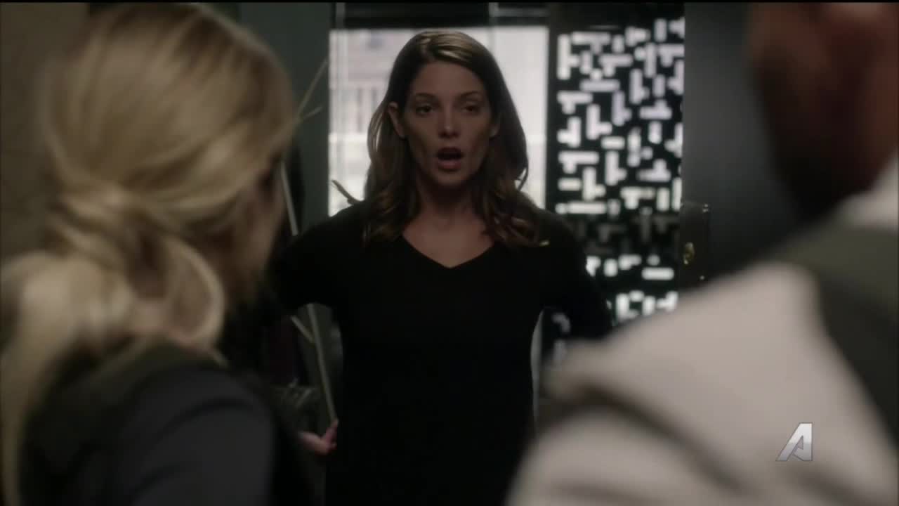 Ashley-Greene-dot-NL-Rouge3x20-00107.jpg