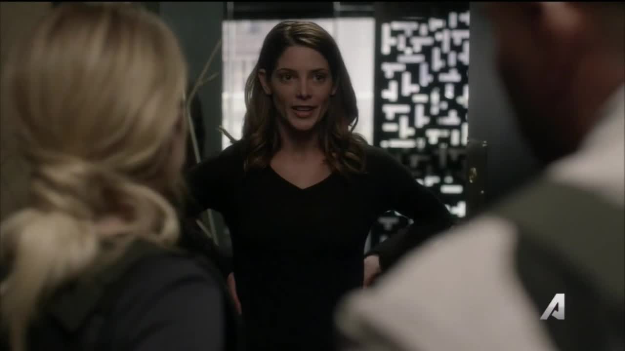 Ashley-Greene-dot-NL-Rouge3x20-00109.jpg