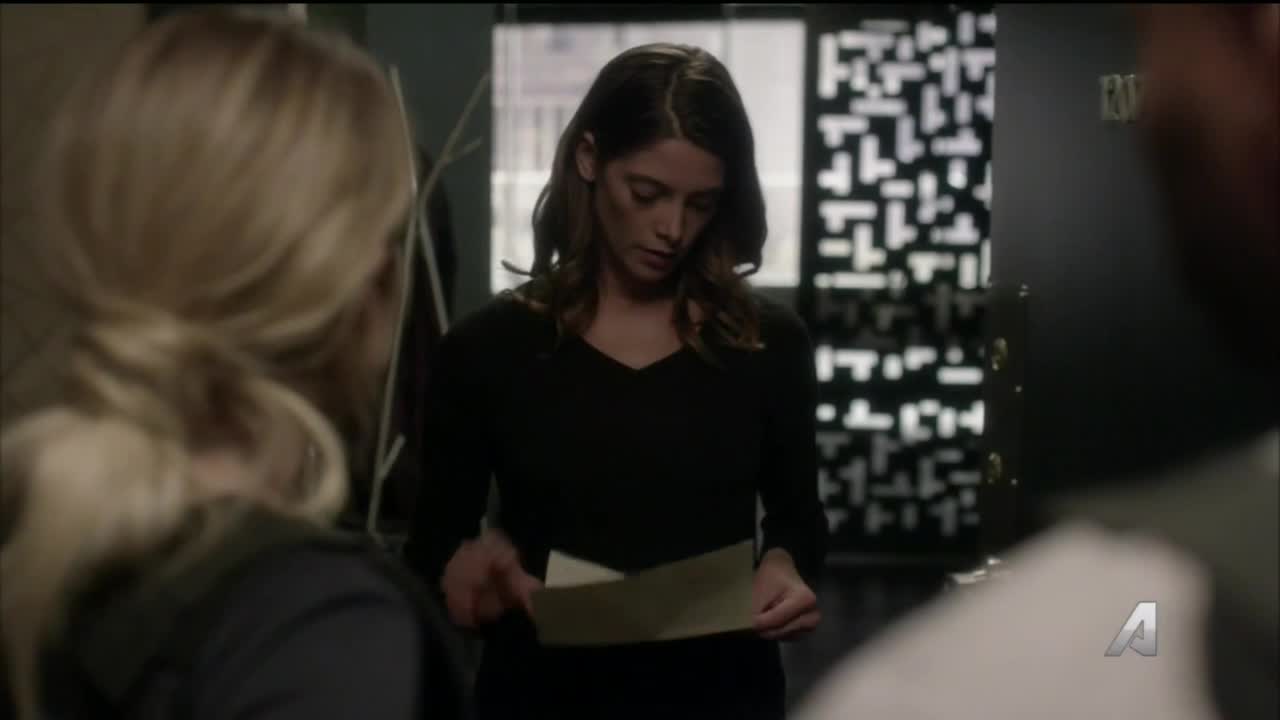 Ashley-Greene-dot-NL-Rouge3x20-00120.jpg