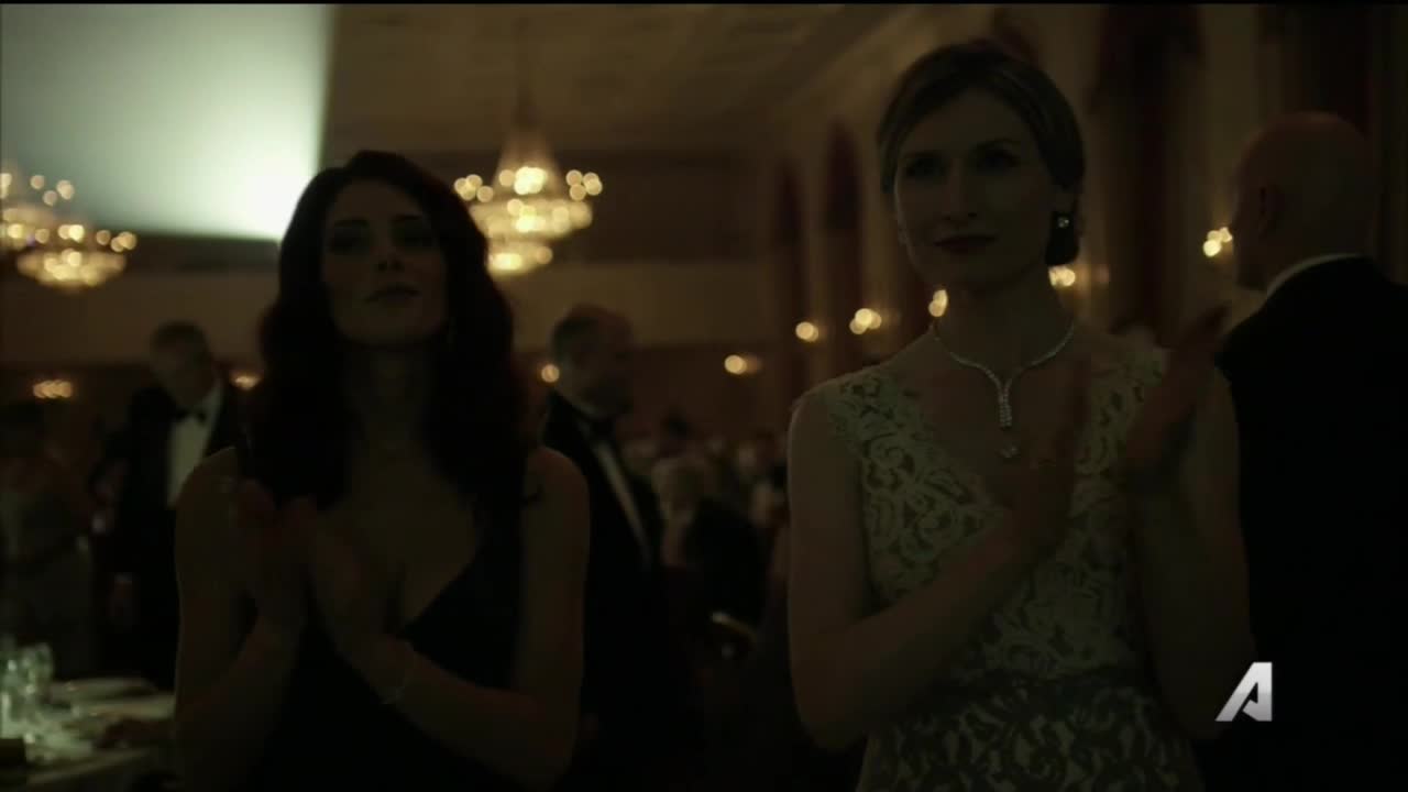 Ashley-Greene-dot-NL-Rouge3x20-00618.jpg