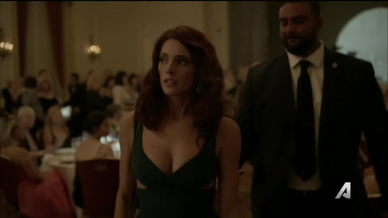 Ashley-Greene-dot-NL-Rouge3x20-00641.jpg