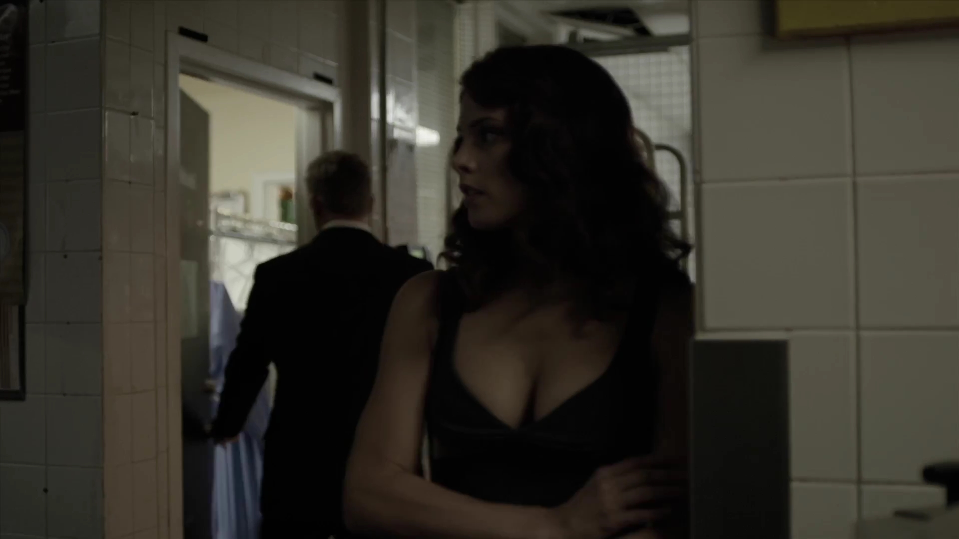 Ashley-Greene_dot_nl-RougeSeason3B-BehindTheScenesPremise0107.jpg