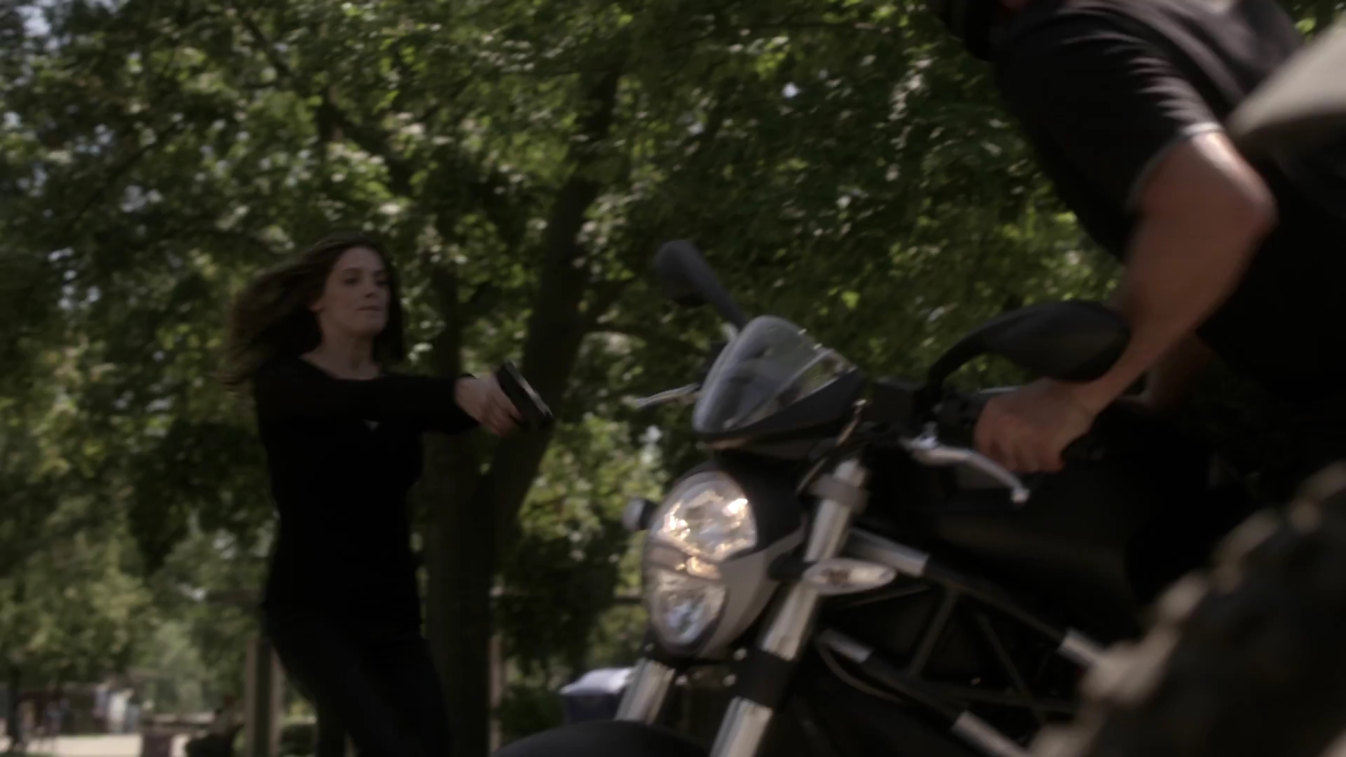 Ashley-Greene_dot_nl-RougeSeason3B-BehindTheScenesPremise0144.jpg