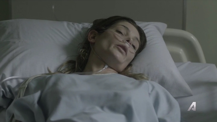 Ashley-Greene-dot-nl_Rouge4x01MariaFullofGrace1515.jpg