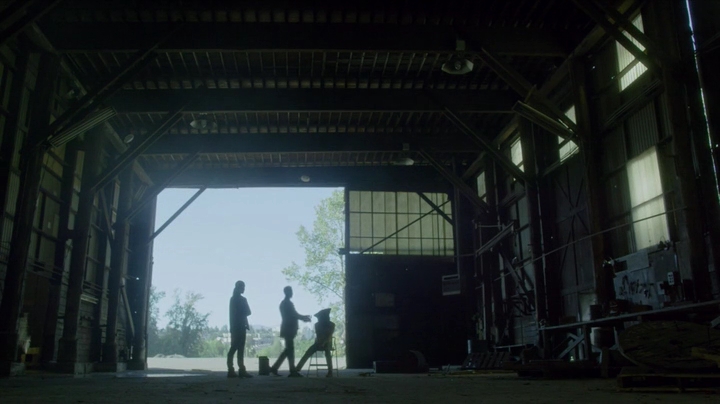 Ashley-Greene-dot-nl_Rogue4x02HowtheLightGetsIn-0003.jpg