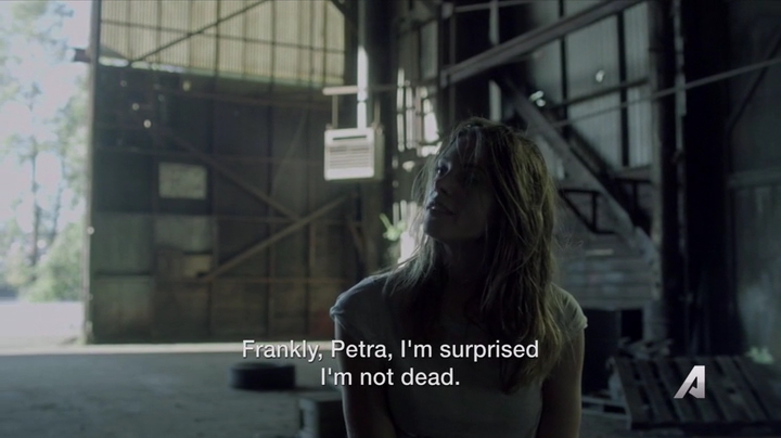 Ashley-Greene-dot-nl_Rogue4x02HowtheLightGetsIn-0011.jpg