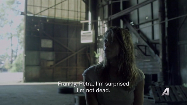 Ashley-Greene-dot-nl_Rogue4x02HowtheLightGetsIn-0012.jpg