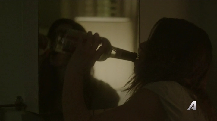 Ashley-Greene-dot-nl_Rogue4x02HowtheLightGetsIn-0097.jpg