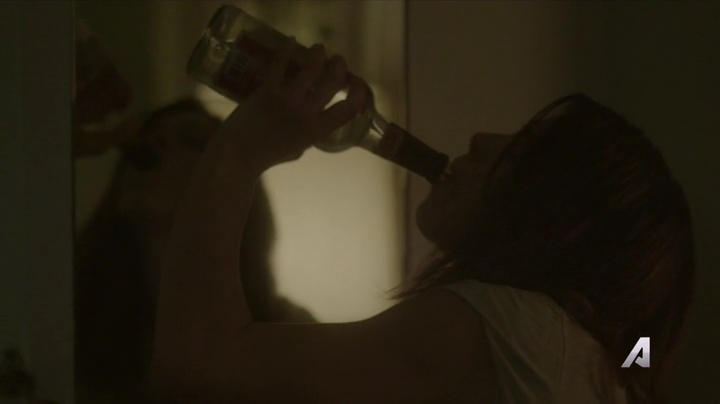 Ashley-Greene-dot-nl_Rogue4x02HowtheLightGetsIn-0098.jpg