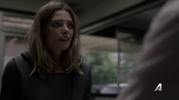 Ashley-Greene-dot-nl_Rogue4x02HowtheLightGetsIn-0149.jpg