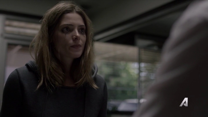 Ashley-Greene-dot-nl_Rogue4x02HowtheLightGetsIn-0150.jpg