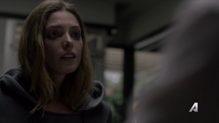 Ashley-Greene-dot-nl_Rogue4x02HowtheLightGetsIn-0156.jpg