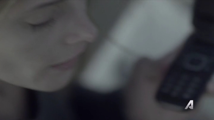 Ashley-Greene-dot-nl_Rogue4x02HowtheLightGetsIn-0250.jpg