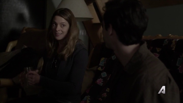 Ashley-Greene-dot-nl_Rogue4x02HowtheLightGetsIn-0266.jpg