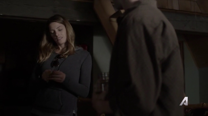 Ashley-Greene-dot-nl_Rogue4x02HowtheLightGetsIn-0274.jpg