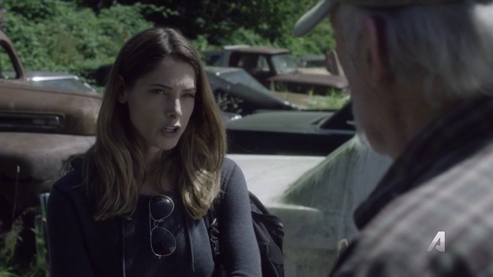Ashley-Greene-dot-nl_Rogue4x02HowtheLightGetsIn-0285.jpg