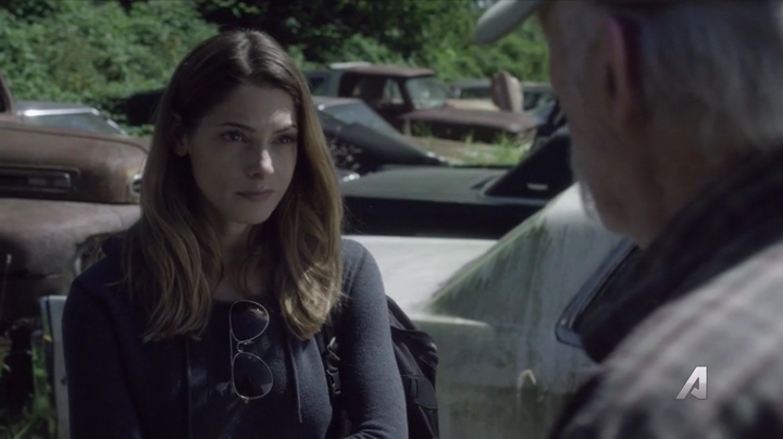 Ashley-Greene-dot-nl_Rogue4x02HowtheLightGetsIn-0286.jpg