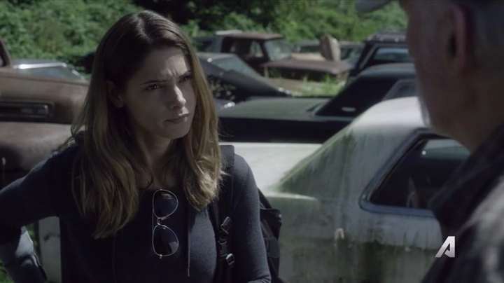 Ashley-Greene-dot-nl_Rogue4x02HowtheLightGetsIn-0303.jpg
