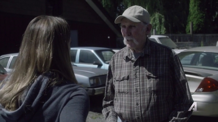 Ashley-Greene-dot-nl_Rogue4x02HowtheLightGetsIn-0306.jpg