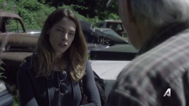 Ashley-Greene-dot-nl_Rogue4x02HowtheLightGetsIn-0309.jpg