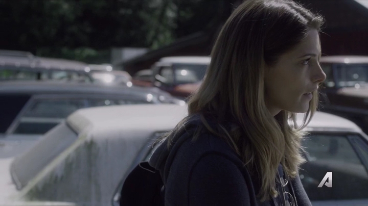 Ashley-Greene-dot-nl_Rogue4x02HowtheLightGetsIn-0318.jpg