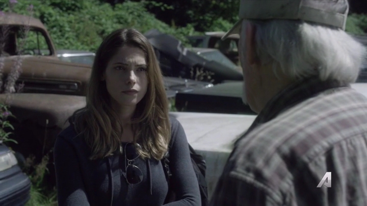 Ashley-Greene-dot-nl_Rogue4x02HowtheLightGetsIn-0337.jpg Ashley-Greene-dot-nl_Rogue4x02HowtheLightGetsIn-0337.jpg