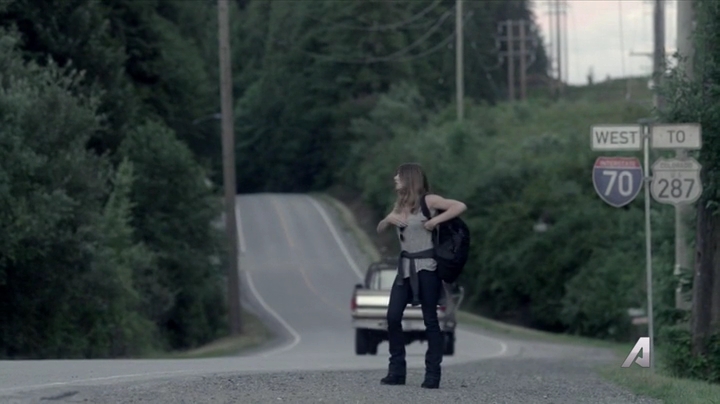 Ashley-Greene-dot-nl_Rogue4x02HowtheLightGetsIn-0357.jpg