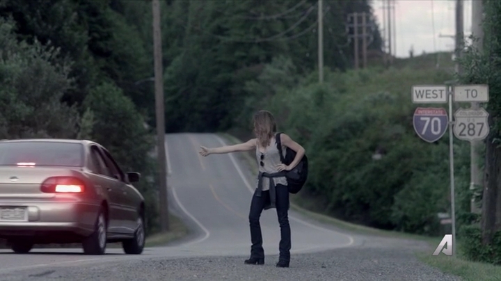 Ashley-Greene-dot-nl_Rogue4x02HowtheLightGetsIn-0368.jpg