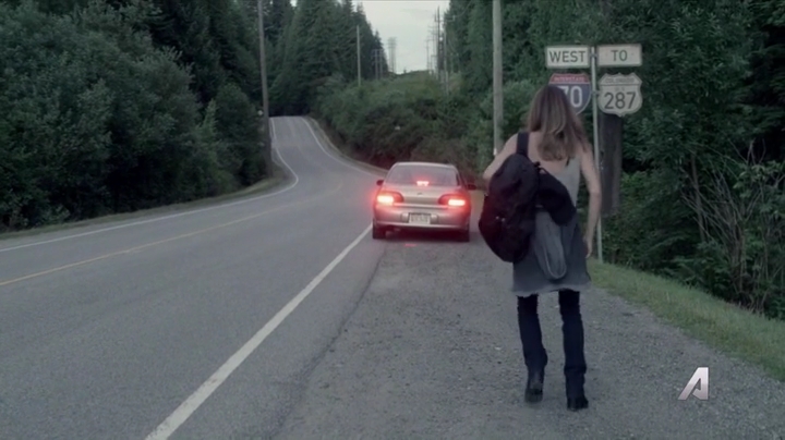 Ashley-Greene-dot-nl_Rogue4x02HowtheLightGetsIn-0375.jpg